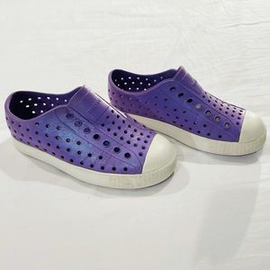 Native Kids Jefferson Shoe Girls 12 Iridescent Starfish Purple Shell White Water